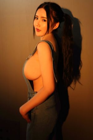 女狱秘闻