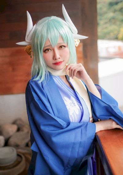 善良美丽女邻居