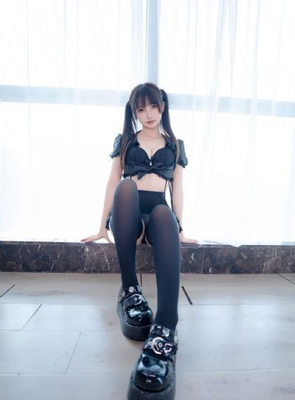 洛丽塔又名一树梨花压海棠