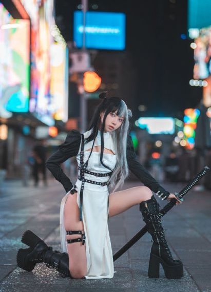 迷之彼女