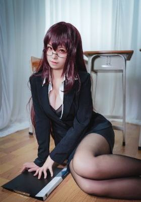 尤里和露珠电影